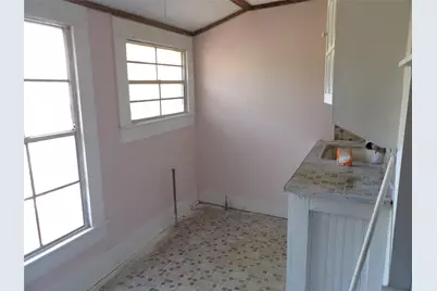 718 E Houston Avenue, Crockett, TX 75835 - Photo 17