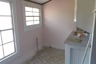 718 E Houston Ave, Crockett, TX 75835 - Photo 17