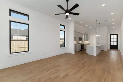 6511 Canary Knoll Court, Richmond, TX 77469 - Photo 9