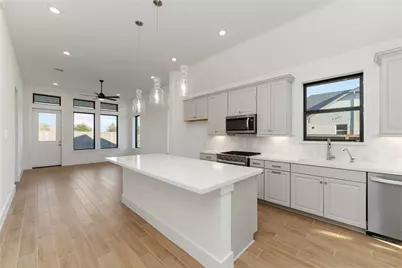 6511 Canary Knoll Court, Richmond, TX 77469 - Photo 5