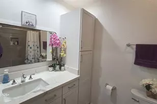 11711 Memorial Dr, Houston, TX 77024 - Photo 9