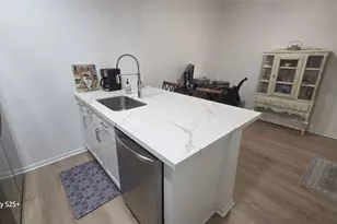 11711 Memorial Dr, Houston, TX 77024 - Photo 7