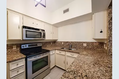 10811 Richmond Avenue #47, Houston, TX 77042 - Photo 5