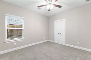 7970 Fowlie St, Houston, TX 77028 - Photo 9