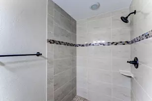 6523 Cypress Point Dr, Houston, TX 77069 - Photo 35