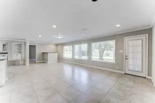 6523 Cypress Point Dr, Houston, TX 77069 - Photo 13