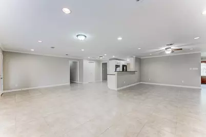 6523 Cypress Point Drive, Houston, TX 77069 - Photo 15