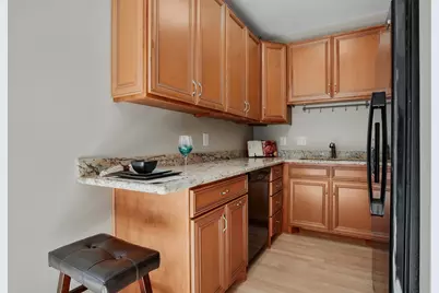 2100 Tanglewilde Street #665, Houston, TX 77063 - Photo 5