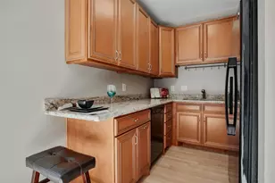 2100 Tanglewilde St, Houston, TX 77063 - Photo 5