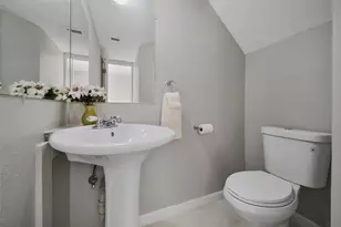 2100 Tanglewilde St, Houston, TX 77063 - Photo 7