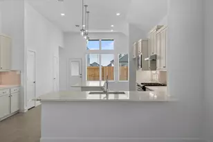 333 Gambels Quail Rd, Waller, TX 77447 - Photo 7