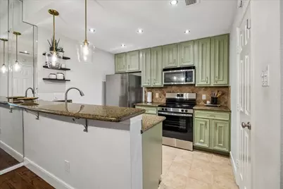 11711 Memorial Drive #272, Houston, TX 77024 - Photo 3