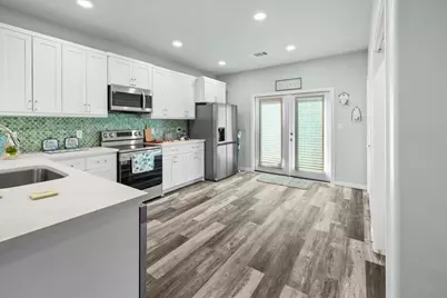 1970 Avenue B, Port Bolivar, TX 77650 - Photo 15
