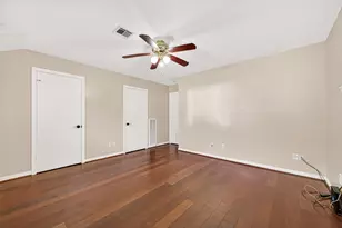 1822 Peer Dr, Houston, TX 77043 - Photo 21