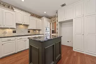 13 Wedgewood Blvd, Conroe, TX 77304 - Photo 33