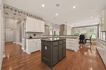 13 Wedgewood Boulevard, Conroe, TX 77304 - Photo 31