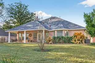 13 Wedgewood Blvd, Conroe, TX 77304 - Photo 7