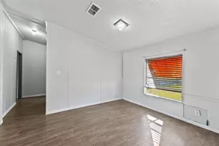 924 County Rd 5021, Cleveland, TX 77327 - Photo 11