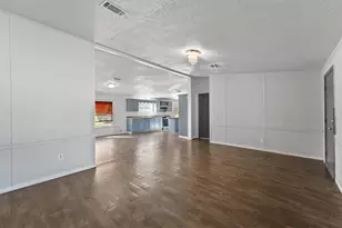 924 County Rd 5021, Cleveland, TX 77327 - Photo 5