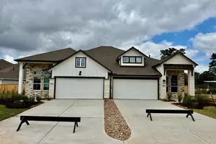 416 East Coralburst Loop, Montgomery, TX 77316 - Photo 1