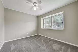 807 Sandringham Dr, Friendswood, TX 77546 - Photo 25