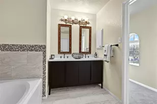 16107 Sheldon Ridge Way, Houston, TX 77044 - Photo 23