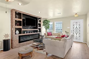 16107 Sheldon Ridge Way, Houston, TX 77044 - Photo 3