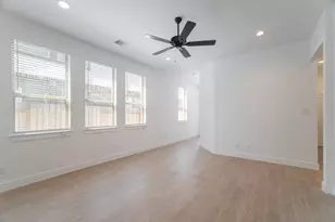 10566 Wild Chives, Conroe, TX 77385 - Photo 11