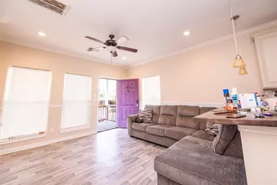 2113 Sealy Street, Galveston, TX 77550 - Photo 3