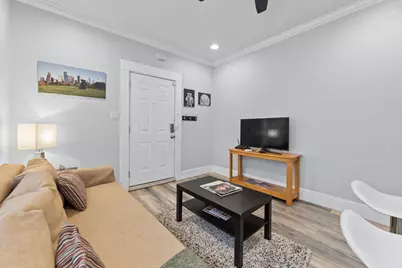 412 Drew St #3, Houston, TX 77006 - Photo 5
