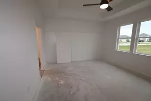 301 Boulden Ct, Sealy, TX 77474 - Photo 7