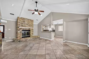 6038 Cartagena St, Houston, TX 77035 - Photo 13