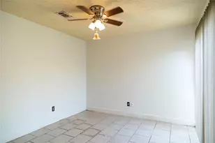 12356 Newbrook Dr, Houston, TX 77072 - Photo 9