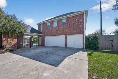 16325 Jersey Hollow Drive, Jersey Village, TX 77040 - Photo 3