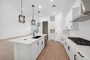 13507 Golden Isle Dr, Texas City, TX 77568 - Photo 7