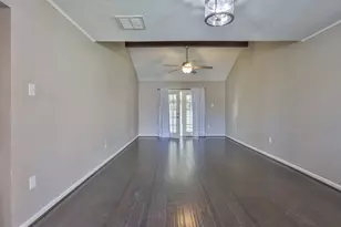 506 Castlelake Dr, Friendswood, TX 77546 - Photo 3