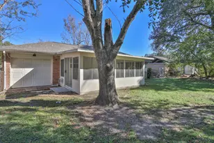 506 Castlelake Dr, Friendswood, TX 77546 - Photo 25