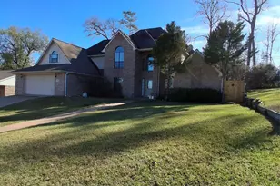 913 Cherry Hills Dr, Huntsville, TX 77340 - Photo 3