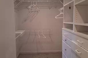 913 Cherry Hills Dr, Huntsville, TX 77340 - Photo 21