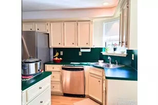 913 Cherry Hills Dr, Huntsville, TX 77340 - Photo 13