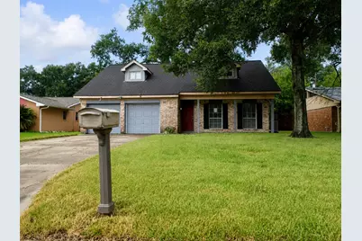 2008 Williamsburg Court N, League City, TX 77573 - Photo 1
