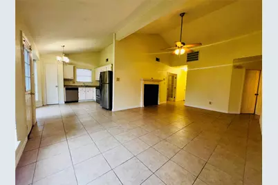 17118 Amber Ridge Drive, Sugar Land, TX 77498 - Photo 9