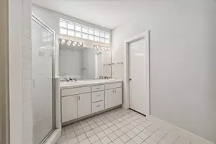 9710 Riddlewood Ln, Houston, TX 77025 - Photo 17