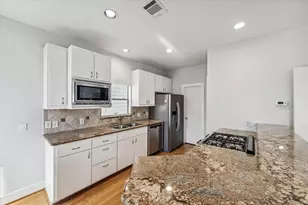 9710 Riddlewood Ln, Houston, TX 77025 - Photo 13