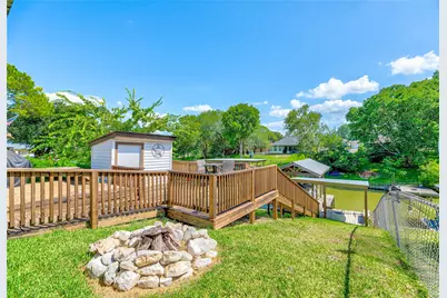 278 Shelter Cove Drive, Livingston, UT 77351 - Photo 17
