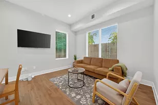 833 Dorchester St St, Houston, TX 77022 - Photo 11
