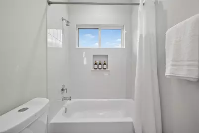 833 Dorchester St Street #E, Houston, TX 77022 - Photo 35