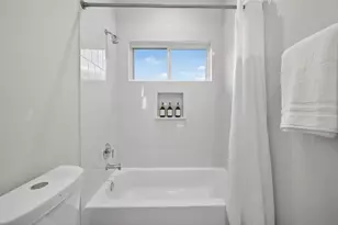 833 Dorchester St St, Houston, TX 77022 - Photo 35