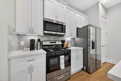 833 Dorchester St Street #E, Houston, TX 77022 - Photo 13