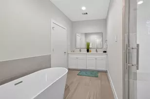 833 Dorchester St St, Houston, TX 77022 - Photo 27